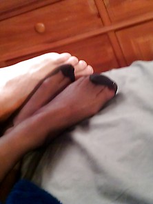 Carlas Feet In Rays Bed