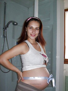 Nadezda Russian Pregnant Girl