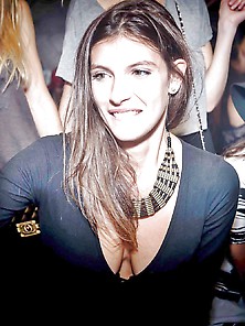 Girls Partying In Club - Paris #11