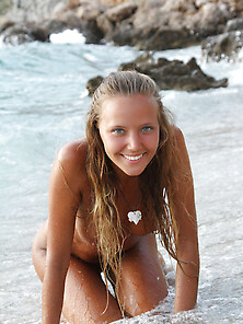 Hot Teen Clover Posing Nude In The Ocean...
