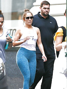 Jennifer Lopez J Lo Huge Ass In Leggings 5 (Hq)