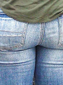 Scratch & Sniff Teen Ass In Butt Tight Jeans