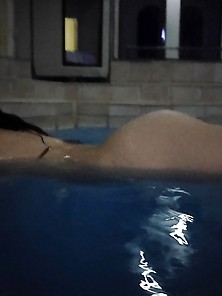Coupleforfunnyc At A Pool Sexy Fat Ass Ready For A Bbc