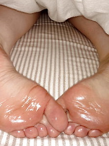 Bbw Pawg Wife's Sexy Feet 7. 5 Thick Oily Soles And Toes
