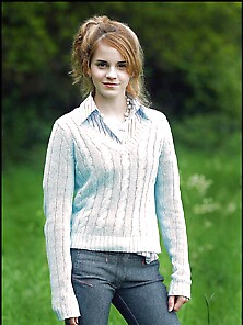 Emma Watson-Uber-Cute To Splendid