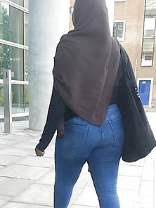 Candid Mali Hijabi Teen Slut With Big Round Phat Ass