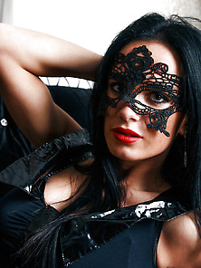 Sexy Blackhair Masqued Rebeka