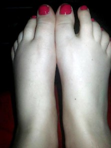Antonia's Sexy Feet (Part 2)