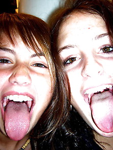 Best Tongues To Cum On Them