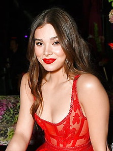Hailee Steinfeld (The Best Pictures For Cum Tribute Video)