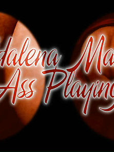 Maddalena Mariposa Ass Playing
