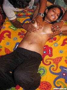 Indian Babe And Her 2 Boys