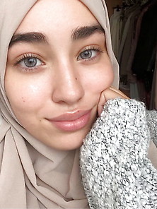 Hijabi Girl Ahlam Aheddad Needs Facial