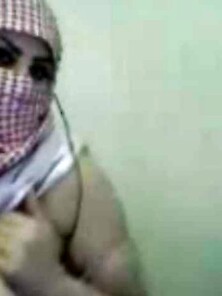 Arab Niqab Webcam Scandal-With Hijab Iran Or Egypt Jilbab