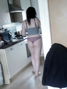 Slutpiggy: Big Booty Panties Chav Doing Kitchen Work!