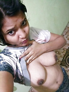 Indian Desi Girl Nude Hot Boobs