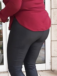 Big Butt Mom