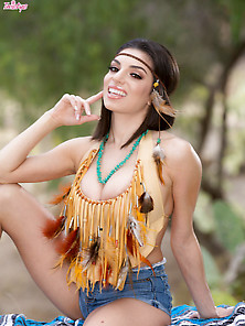 Native American Get-Up Brunette Mercilessly Fingering Herself Ou