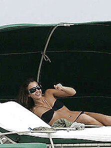 Jessica Alba Nipples In Wet Bikini Top