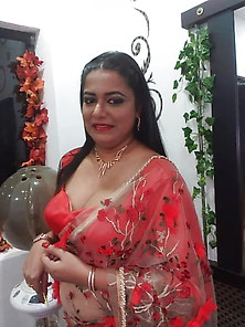 Srilankan Saree - Hot