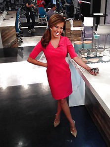 News Alert: Robin Meade Will Give You Wood