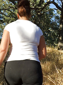 My Neighbors' Plump Butt Wife On A Hike