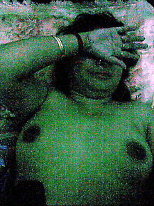 Indian Mature Wife Showing Her Tits And Pussy