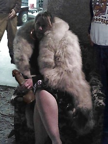 Fur Coat Fur Hat Blowjob Sex Milf Fucked