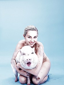 Miley Cyrus Naked In Paper Magazine