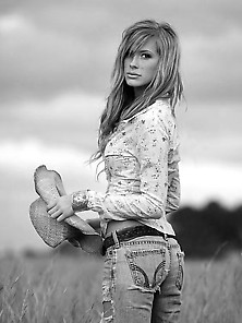Perfect Storm - Beautiful And Sexy Country Girls