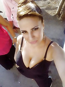 Pamela Big Tits From Syrian