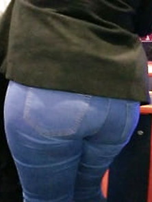 Big Booty In Tight Jeans At D&b's
