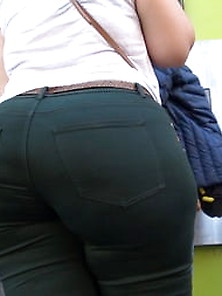 Great Pawg From Gluteus Divinus