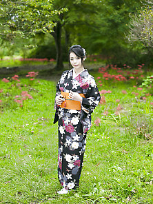 Nana Aida - Miss Kimono Japan