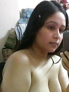 Desi Indian Chubby Wife Nude Selfy. Dick Raising