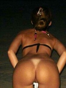 Gorgeous Busty Babe Camwhoring In Her Skimpy Bikini