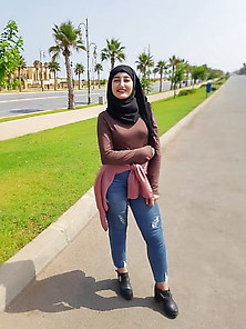 Hijabi Moroccan Teen Want Some Big Cocks