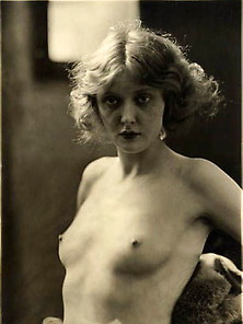 Mary Nolan (1905 - 1948)