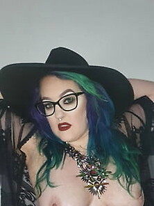 Chubby Milf Amy Leaf- Black Hat And Jewels