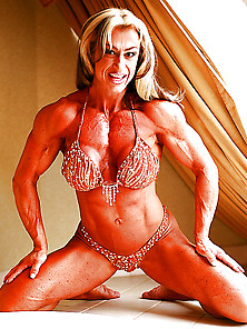 Gina Jones - Female Bodybuilder