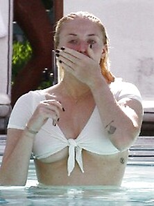 Sophie Turner Underboob At A Pool In Miami