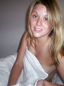 Blonde Amateur Wife At Vacation 12