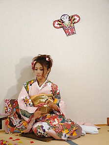 Bimbo Geisha From Japan Gently Touches Own Snatch Being Dressed