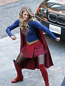 Melissa Benoist Bts Supergirl Vancouver 9-28-17