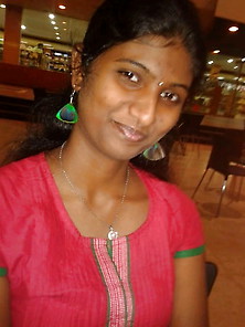 Tamil Wife Nithiya
