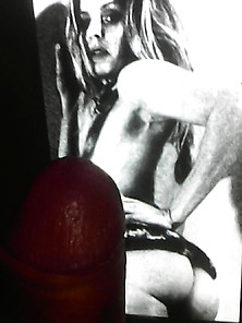 Sheri Moon Zombie Nude Pictures Collection.
