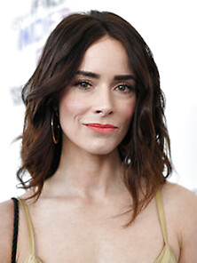 Abigail Spencer Sexy