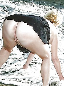 Bbw Matures And Grannies At The Beach (51)