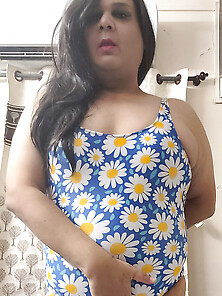 Shemale Monica M In Floral Bikini