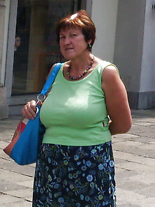 Nice Big Busty Candid Mature In Green
